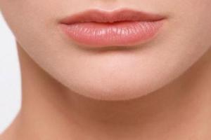大嘴厚唇的女人面相 大嘴厚唇的女人面相特征